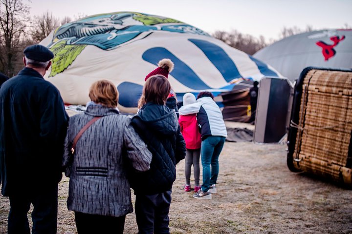 Catalonia Hot Air Balloon Ride and Breakfast over the Volcanoes of la Garrotxa