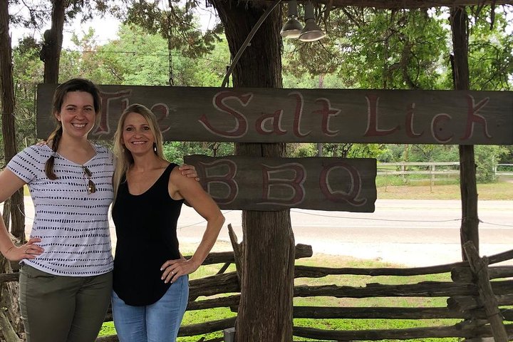 From Austin: Hill Country BBQ & Wine Shuttle