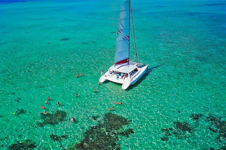 Spectacular Catamaran trip to Ile Aux Cerf with Lunch & Transfer
