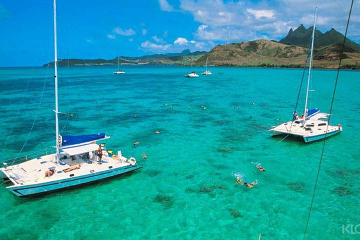 Spectacular Catamaran trip to Ile Aux Cerf with Lunch & Transfer