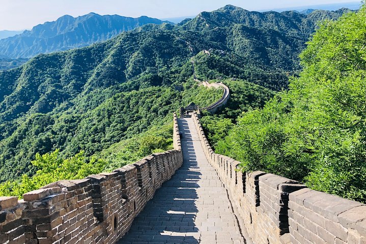 All Inclusive Great Wall Tour with Silk Street Market Shopping Experience