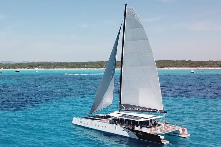 Excursion to the Rosario Islands with Lunch and Snorkeling