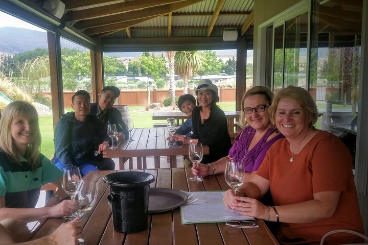 Wanaka Wine Tours - Boutique Tour