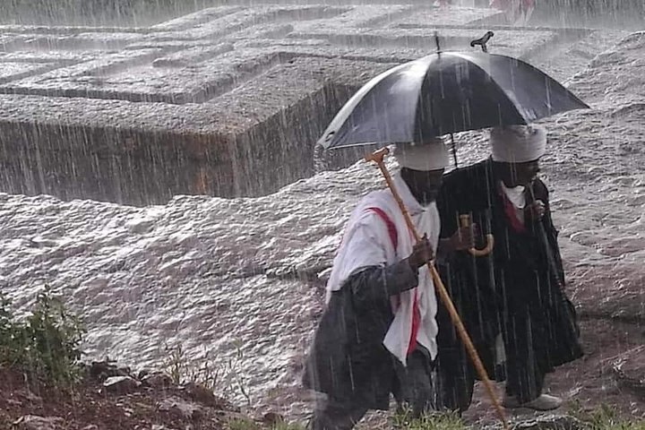 Full Day Group Tour of Lalibela with Airport Pickup and Drop Off