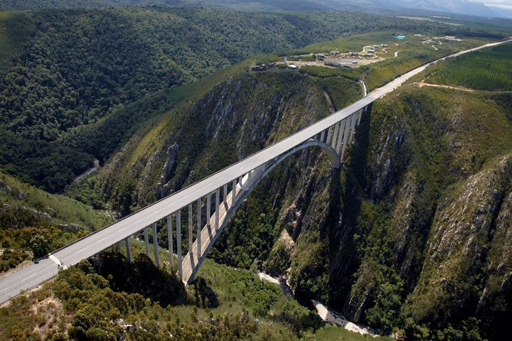 Bloukrans Bungy, the worlds best bungy jump!