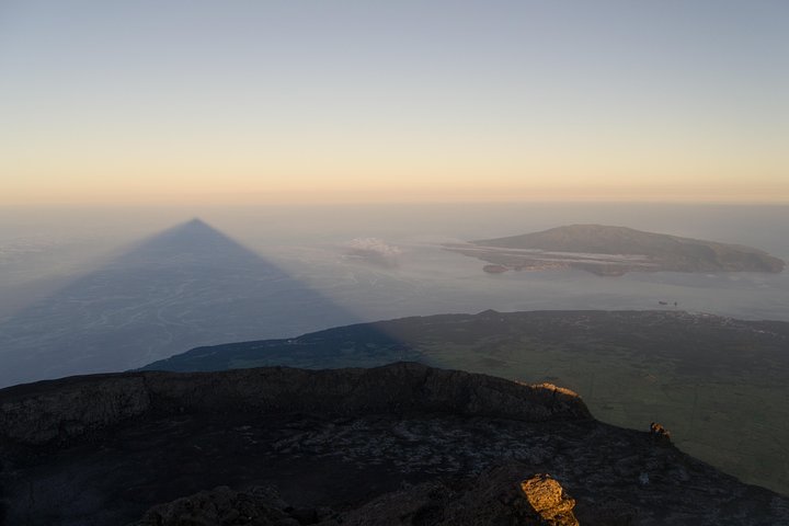 Pico Mountain Climbing private tour - with round trip from Faial