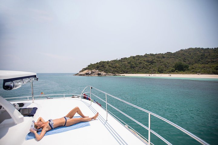Pattaya Full-Day 3 Tropical Island tour Snorkeling Cruise Buffet