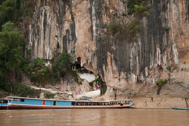 Luang Prabang: Cruise to Pak Ou Caves & Kuang Si Waterfalls