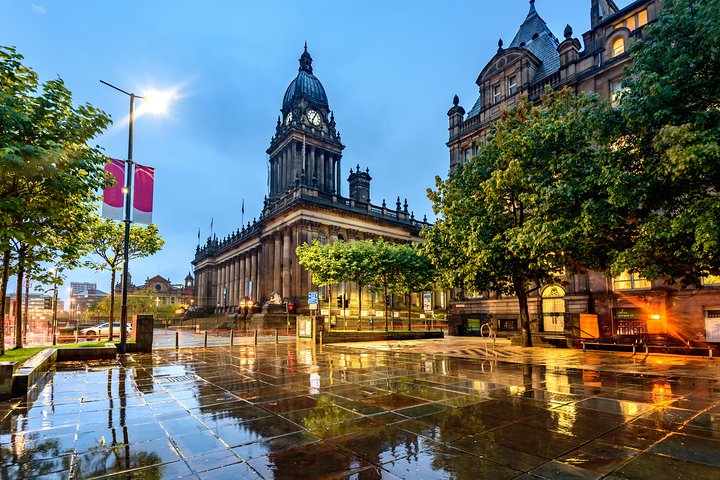 2 Hour Leeds Highlights Walking Tour