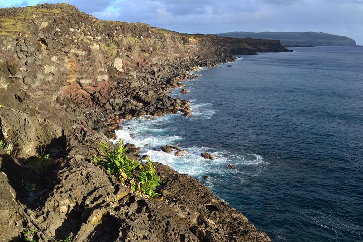 Caves and Lava Fields: Half Day Hike