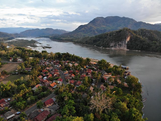 Full day / Half Day Kayaking and Pak Ou Caves with optional sunset cruise