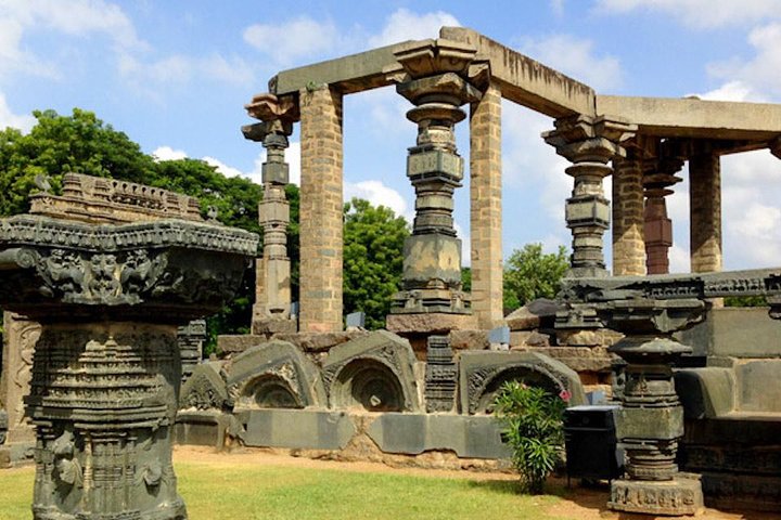 World heritage Ramappa temple & Kohinoor diamond tour from Hyderabad by car