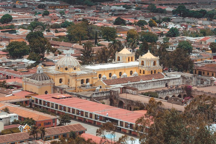 Iximché Ruins and Antigua City Tour from Guatemala City