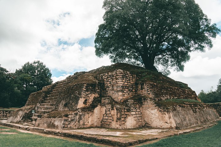 Iximché Ruins and Antigua City Tour from Guatemala City
