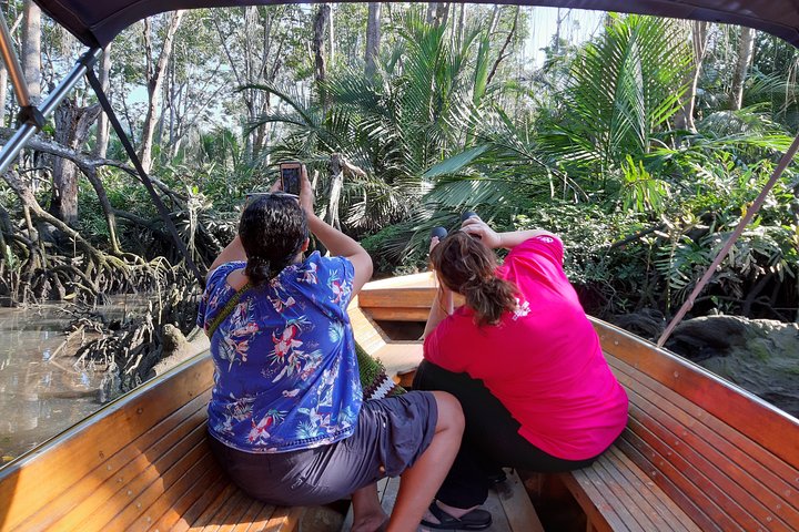 Private Proboscis Monkey, Water Village and Night Tour