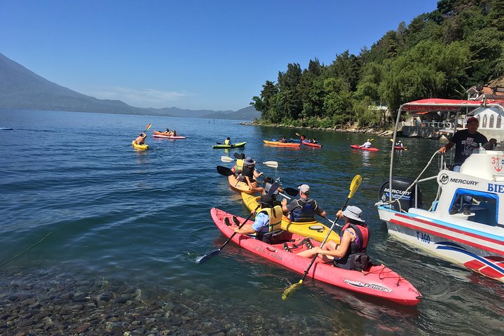 Kayak and Hike Adventure Tour from Panajachel in Guatemala