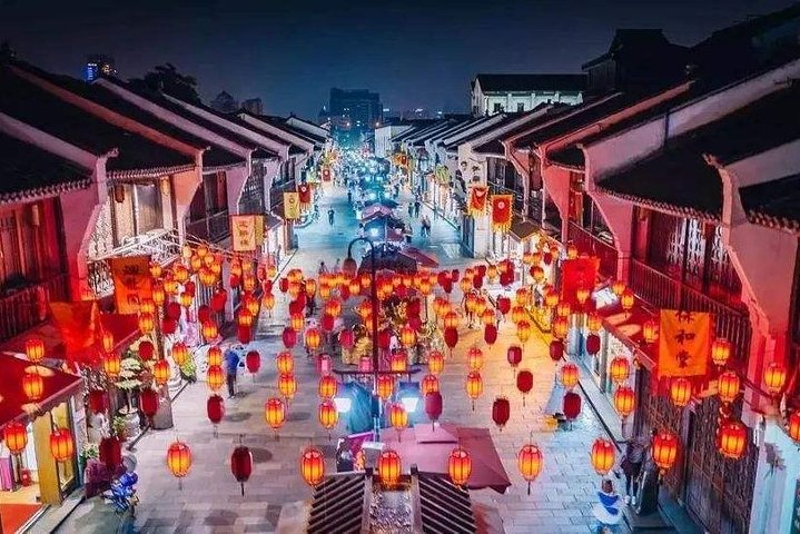 Night Tour with Impression West Lake Show VIP Ticket and Hefang Heritage Street