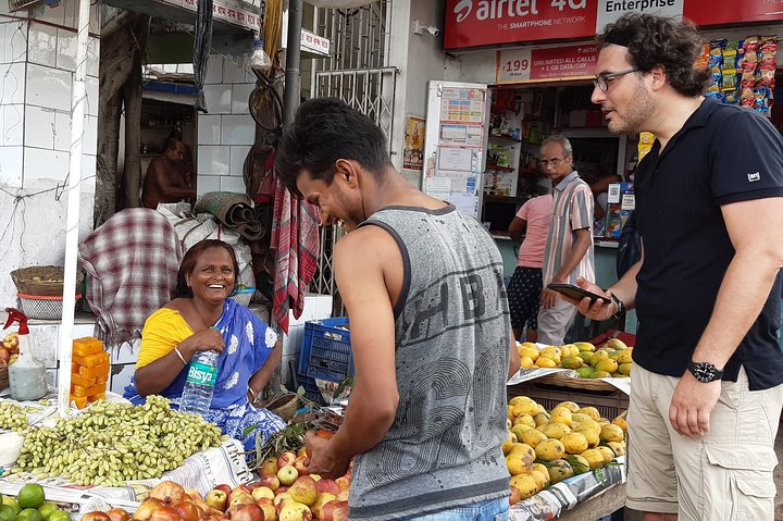 Explore Kolkata: Private 1-Day and 2-Day Tour Options