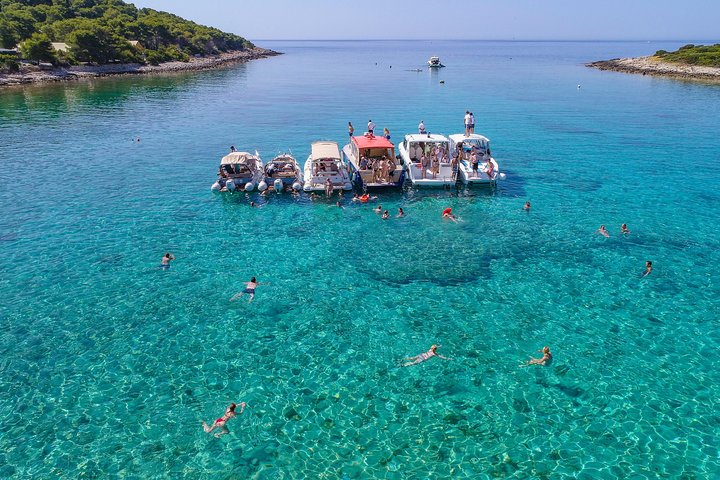 Luxury Blue Cave, Hvar and Vis Boat Tour from Split and Brac