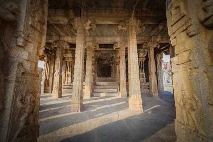 Private Custom Tour: Hampi & Hospet Sightseeing with Guide