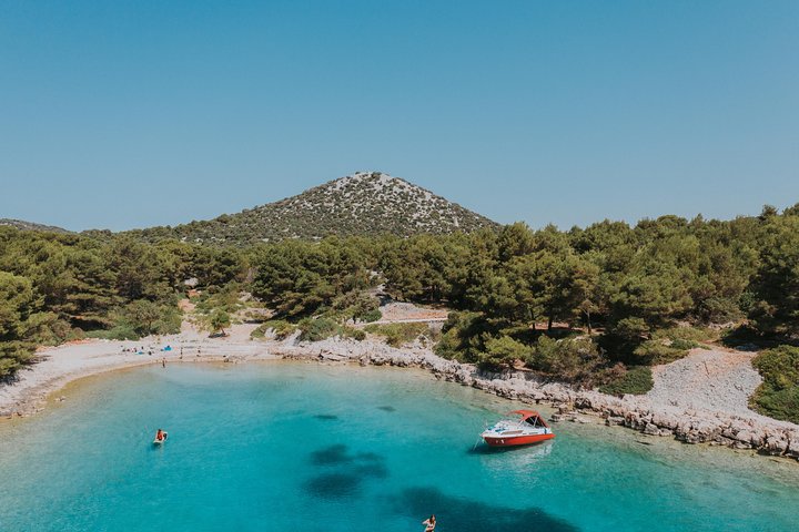 Šibenik Riviera boat tour: Zlarin + Prvić + Tijat