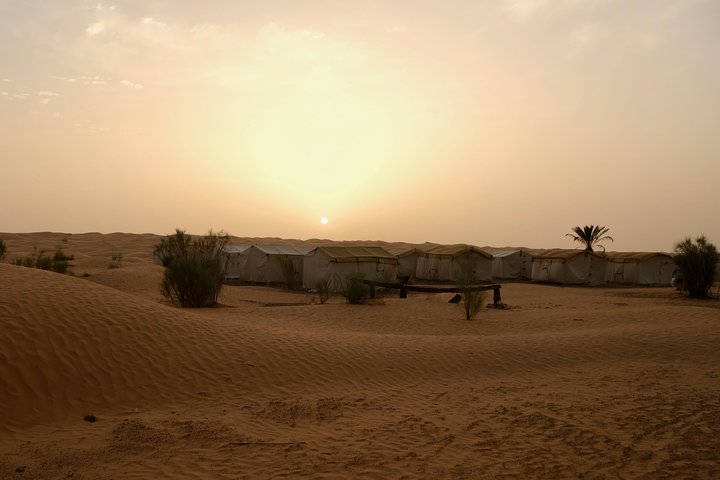 Sahara 4x4 tour with a night in tent Tataouine Ghilane Matmata
