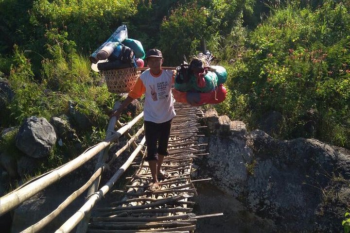 Trekking To Pergasingan Hill