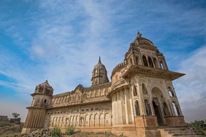 Private Custom Tour: Orchha Sightseeing with Guide and transfers