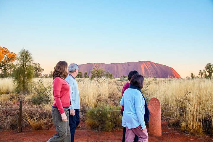 Uluru Sunrise (Ayers Rock) and Kata Tjuta Half Day Trip