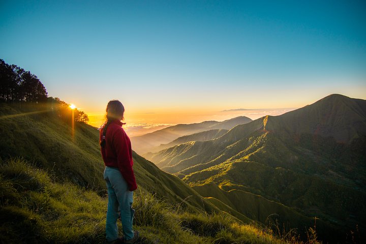 Trekking To Pergasingan Hill