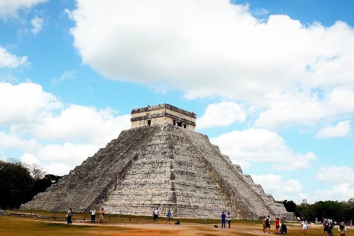 Chichen Itza, Valladolid & Cenote Private Tour with Buffet Lunch
