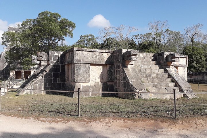 Chichen Itza, Valladolid & Cenote Private Tour with Buffet Lunch