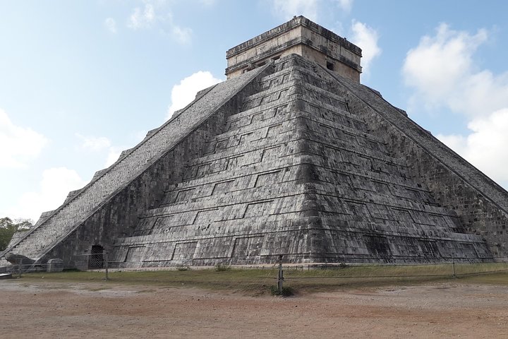 Chichen Itza, Valladolid & Cenote Private Tour with Buffet Lunch