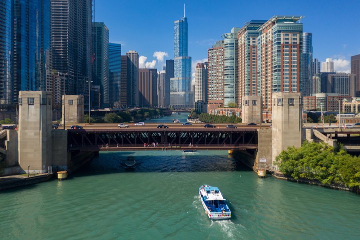 Chicago Sightseeing River and Lake Cruise