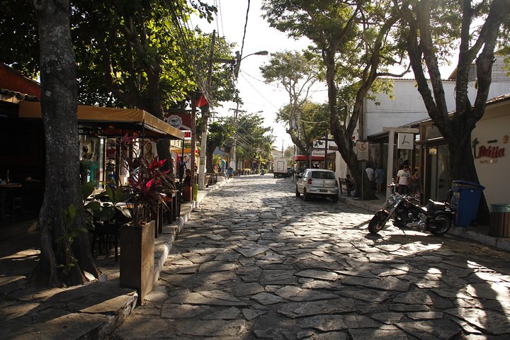 Búzios Full day: Boat and Trolley Tour with Lunch from Cabo Frio