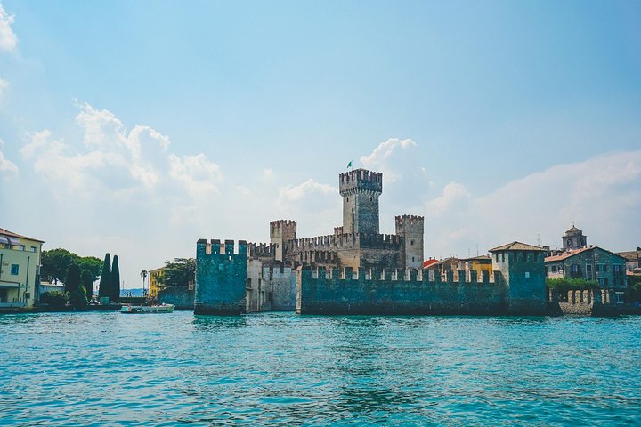 From Verona: Lake Garda and Sirmione Day Tour with Cruise