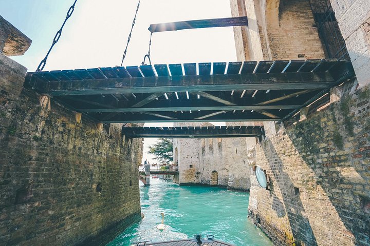 From Verona: Lake Garda and Sirmione Day Tour with Cruise