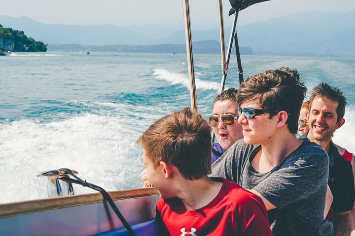 From Verona: Lake Garda and Sirmione Day Tour with Cruise