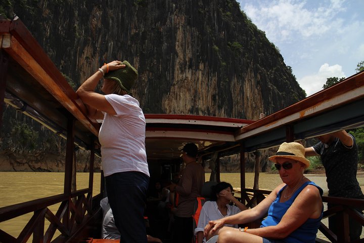 Luang Prabang: Cruise to Pak Ou Caves & Kuang Si Waterfalls