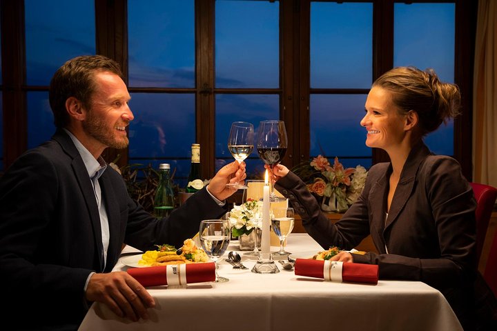 Mozart Concert and Dinner or VIP Dinner at Fortress Salzburg with River Cruise
