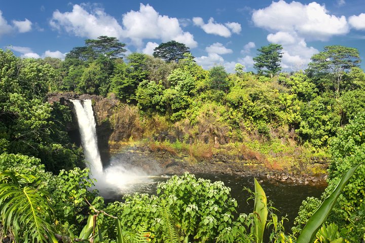 Hilo Shore Excursion: Volcanoes National Park & Black Sand Beach