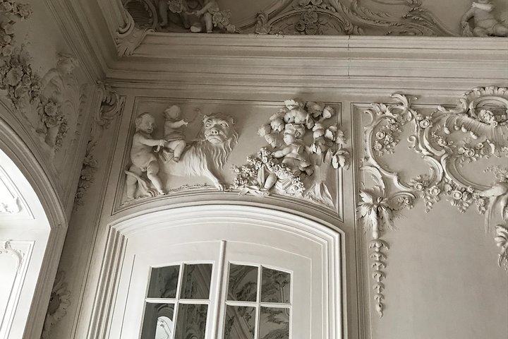 Group Day trip to Rundale Palace, Hill of Crosses & Bauska Castle
