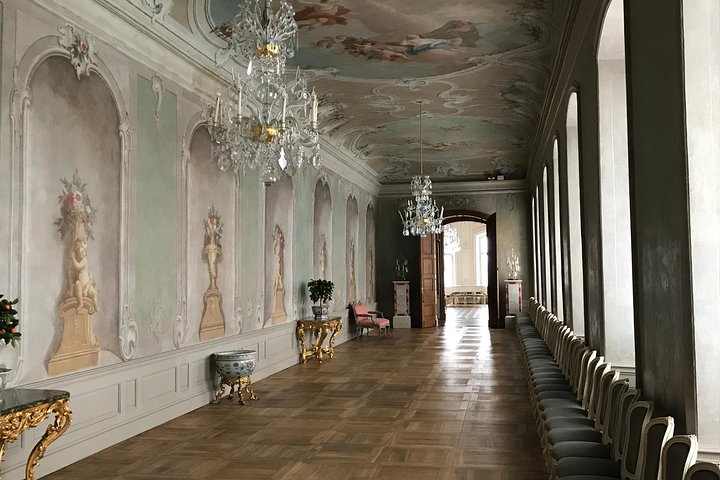 Group Day trip to Rundale Palace, Hill of Crosses & Bauska Castle
