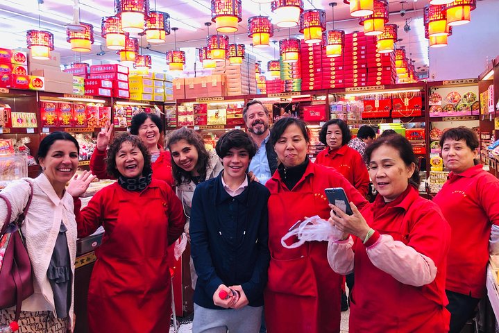 All Inclusive Great Wall Tour with Silk Street Market Shopping Experience
