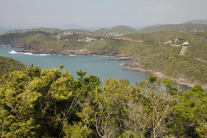 Búzios Full day: Boat and Trolley Tour with Lunch from Cabo Frio