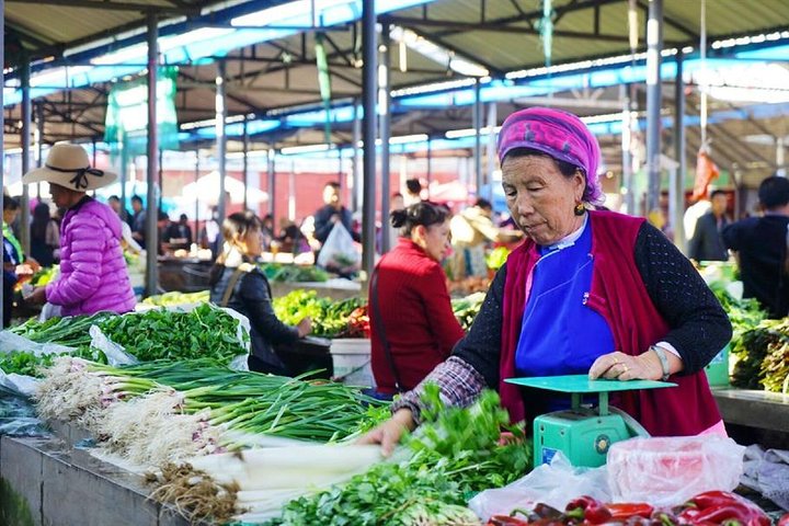 2days tour Dali Cangshan Mout erhai lake xizhou market three pagodas from Dali