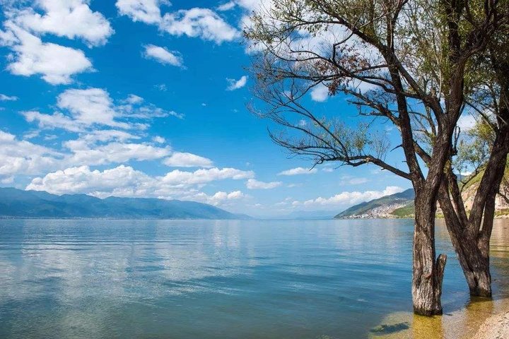 2days tour Dali Cangshan Mout erhai lake xizhou market three pagodas from Dali
