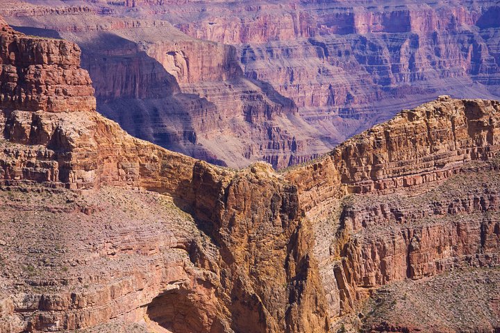 Shuttle Between Las Vegas and Grand Canyon West w/Sunset Option