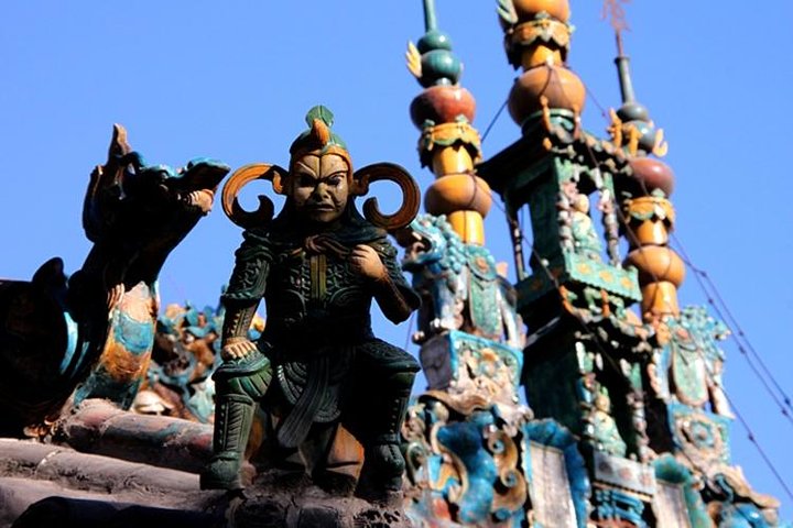 Pingyao Day Tour: Wang Family Mansion and Zhangbi Ancient Castle