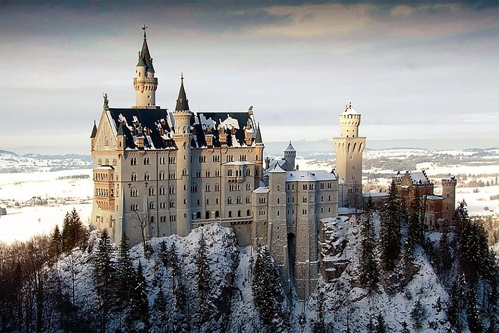 Private Photo Session outside Neuschwanstein Castle